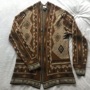 Daytrip XL Aztec Cardigan Sweater EUC
